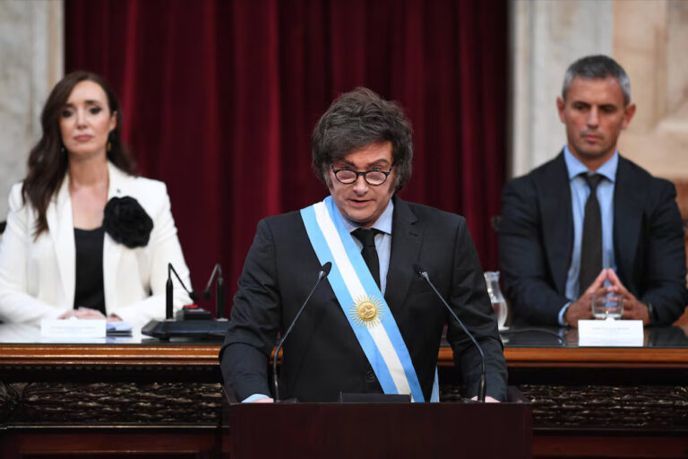 El síndrome de la casta y el fin de la luna de miel libertaria